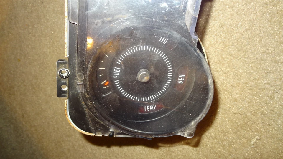 1970 70 - 1971 71 庞蒂亚克大奖赛、GTO、LeMans、暴风雨仪表组。 勒芒 — 第 3/4 张图片