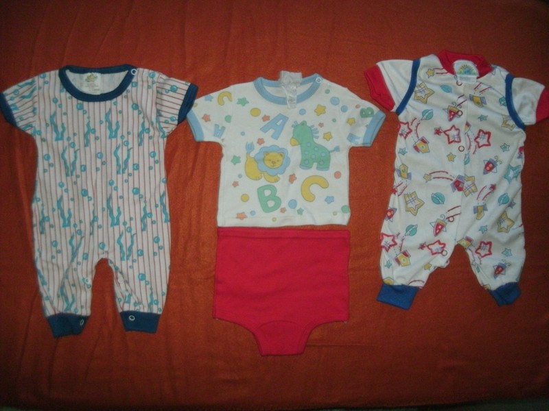 Baby Clothes Size 0-6 months 4 Pc Bundle Lot w/ PJs romper tee shorts good cond.