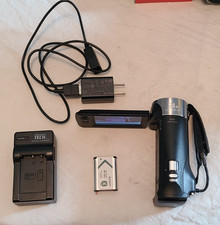 Handycam Sony HD modello HDR-CX240 54X 9,2 MP con batteria e caricatore testata funzionante