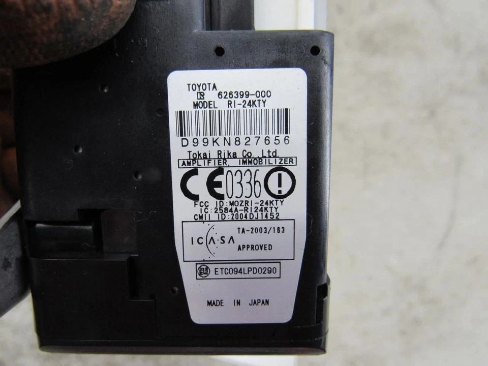 2004 2009 Toyota Prius keyless ignition key fob slot switch immobilizer reader Foto 3 de 4