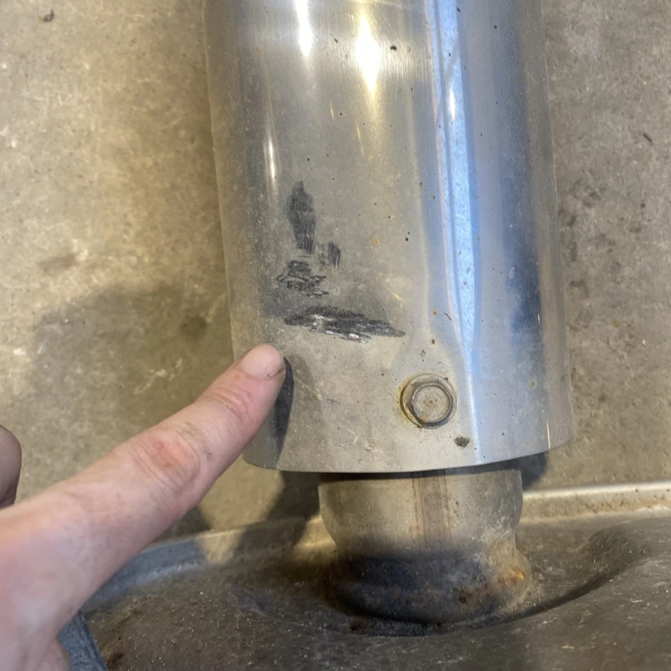 Silenciador conductor izquierdo Subaru Legacy 2.4 2020 2021-2024 sedán Xt Touring Turbo Foto 3 de 4