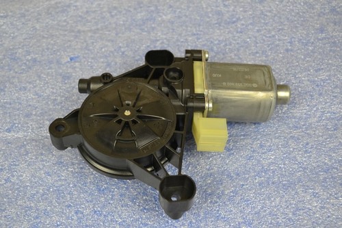 Original VW Golf 7  Fensterhebermotor vorn rechts 5Q0959802B a44741