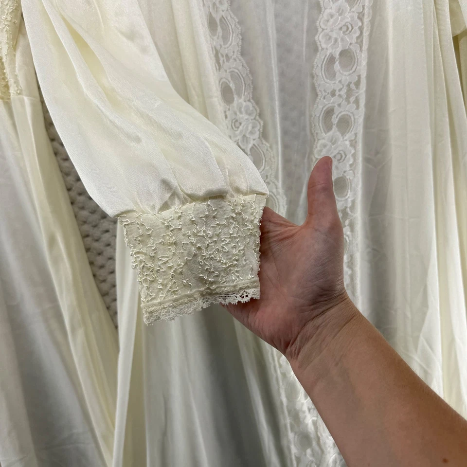 Delta Burke Collection 2 piezas 2XL conjunto de camisón y bata con adornos de encaje marfil nupcial Foto 4 de 4