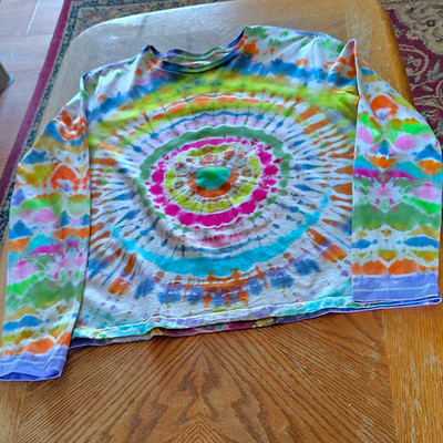 Women's Large Handcrafted Tee Shirt