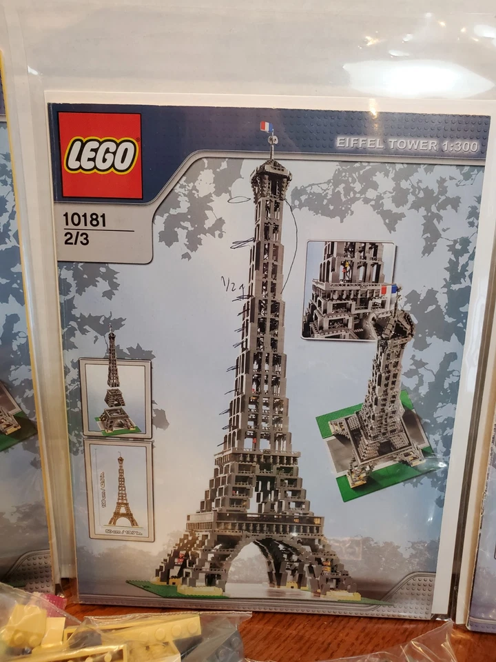 LEGO 10181 Eiffel Tower Complete + Instructions Booklets - Image 4 of 4