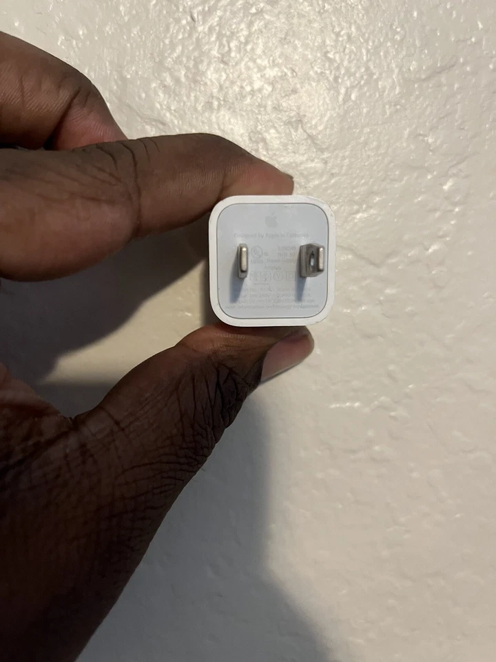 Genuine Original Apple 5V USB Power Adapter A1265 - Image 3 of 3