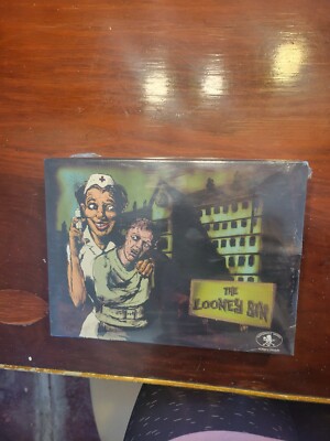 NEW The Looney Bin by Numbskull Games 2007 Card Game 3-7 Players NEW