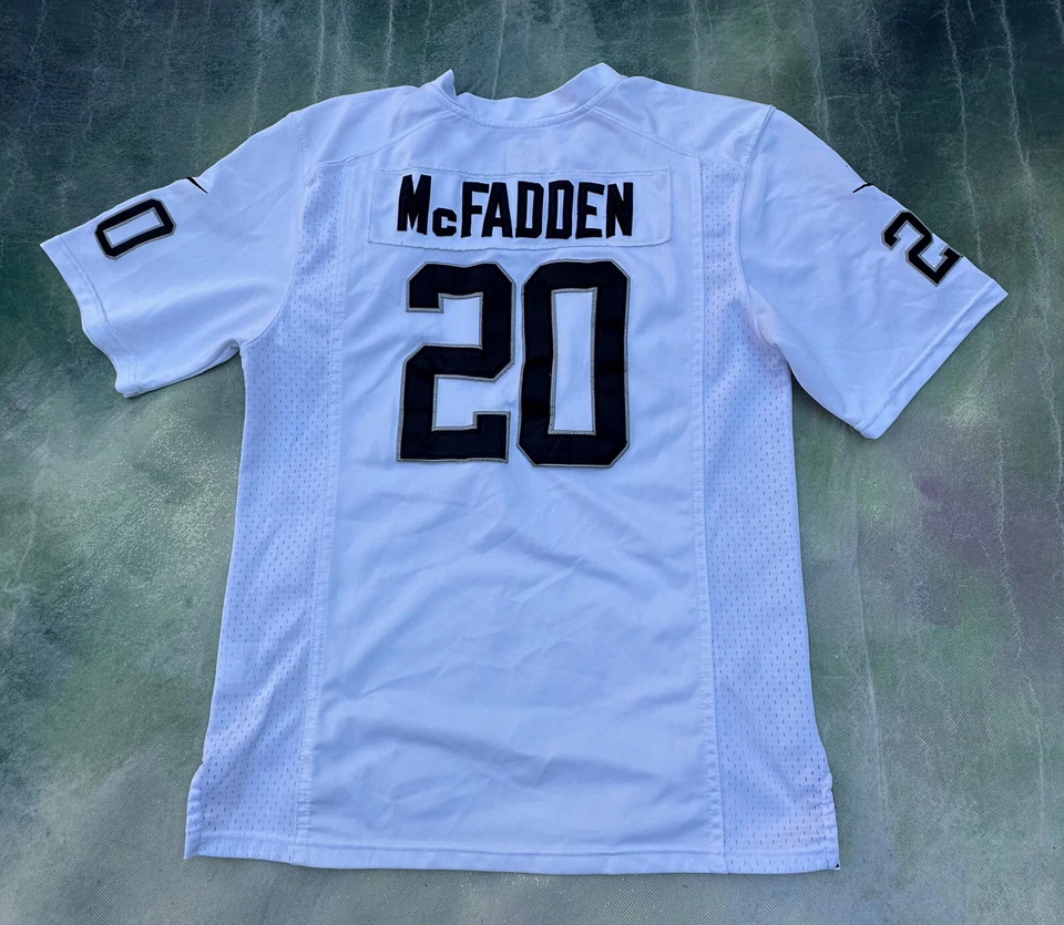 Camiseta Nike NFL Oakland Raiders Darren McFadden #20 Talla Juvenil XL. Foto 2 de 4