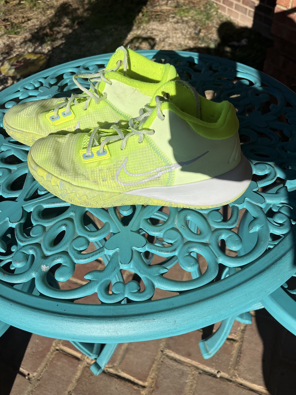 Nike Kyrie Flytrap 4 - image 4
