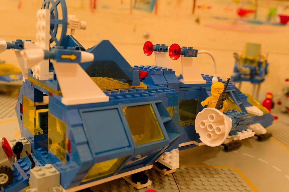 LEGO Space: Cosmic Fleet Voyager (6985) / Classic Space / Space - Imagen 3 de 4