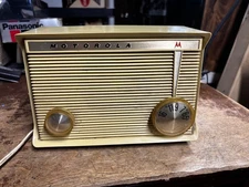 Vintage Motorola Tube Radio ▪︎ Model A8S-3 Works Great! Nice Shape USA