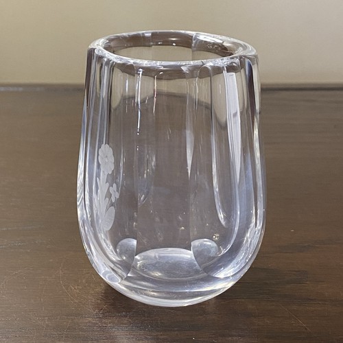Orrefors Schweden Kristall 3 1/2" 8-seitige Knospenvase geätzte Blumen ~ handsigniert - Bild 2 von 10