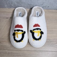 Olivia Miller Penguin Slippers Womens M 8-9 White Christmas Holiday Sherpa Mules