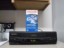 Quasar VHQ-41M 4 Head Mono VCR With Omnivision  Maxell 6 Hour Tape