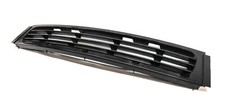 2003-2006 PORSCHE CAYENNE (955) FRONT BUMPER LOWER CENTER AIR VENT GRILLE TRIM