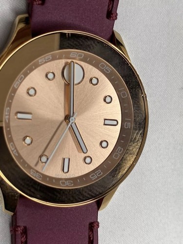 Nuovissimo orologio donna Movado audace quadrante oro cinturino silicone bordeaux 3600717 - Foto 4 di 13