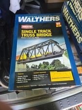 Walthers Cornerstone HO Scale Building Kit Single-Track Railroad Truss Bridge