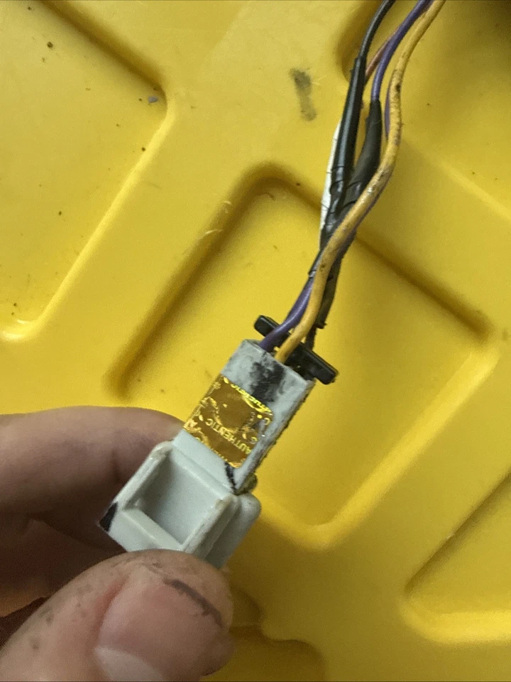 2003-2007 Cadillac CTS Anti Theft Immobilizer Skim Module Part# 09367800 - Image 4 of 4