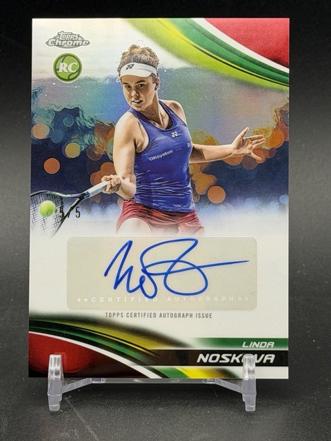 2025 Topps Chrome - Linda Noskova Red Refractor Auto /5 (RC) Wimbledon Champ🔥🔥