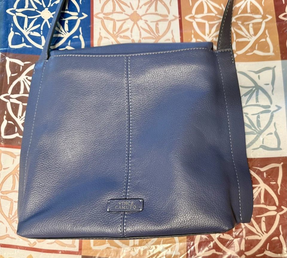Cartera Bandolera Vince Camuto Livy Cuero con Bolsa para el Polvo, Azul Pizarra (Azul/Gris) Foto 4 de 4
