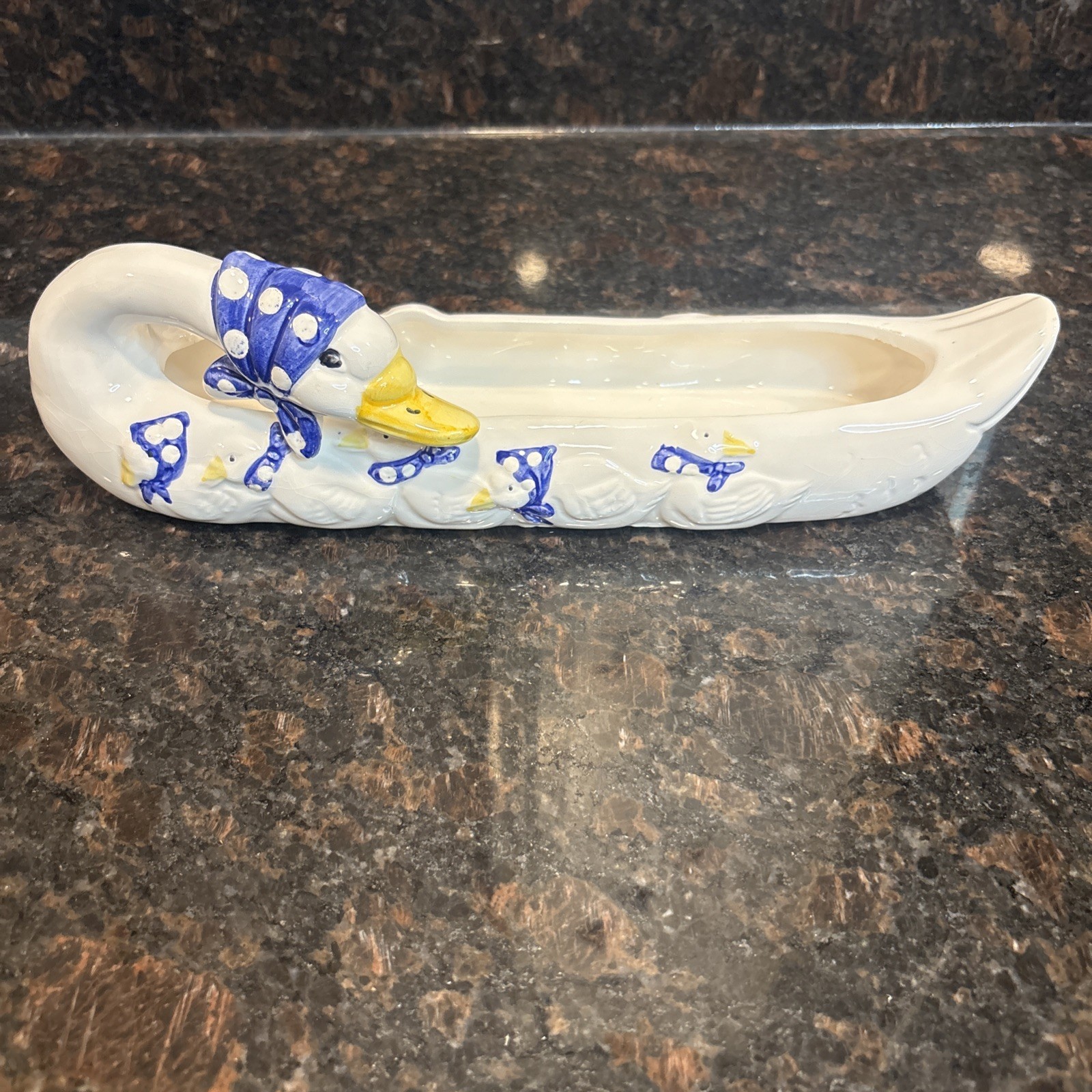 Vintage Country Pantry Goose Mom And Kids Dish Ceramic 12.5”x1.5” 1986