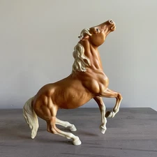 Breyer Horse Semi Rearing American Mustang #118 Traditional Model SHRINKY? *Read