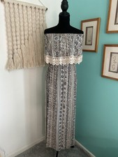 FOREVER 21 Size Small Off Shoulder Boho Maxi Dress Crochet Lace Trim