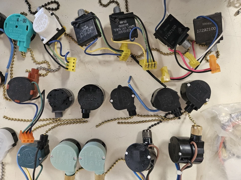 Casablanca Pull Chain Switches 32 Ea. Sold As A LOT with Rev Switch's and chain - Image 4 of 4