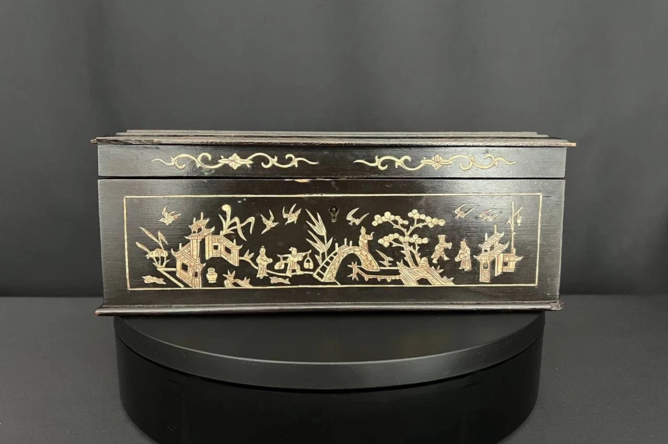 Boîte chinoise en bois noirci incrustée d’os sculpté – XIXe siècle - Photo 2/4