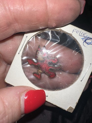Vintage Antique Pins and Brooches Set