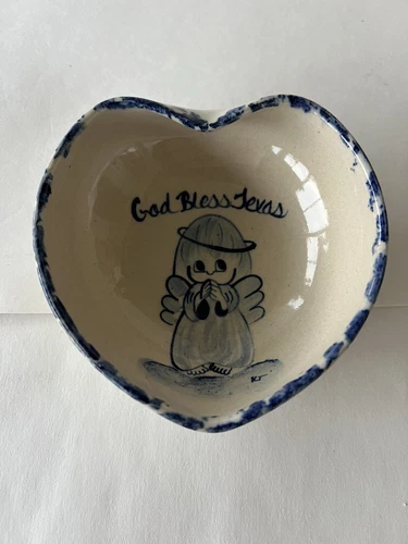 YESTERYEARS POTTERY MARSHALL  TEXAS GOD BLESS TEXAS ANGEL BLUE DISH