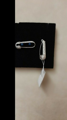 Orecchini in argento 925 con zirconi a forma di fermaglio 0131