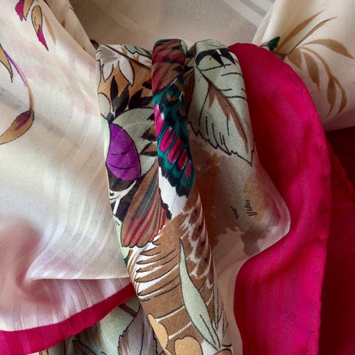 Made in Italy designer silk scarf vintage square Large 34”x34" Bird Motif - Picture 7 of 8
