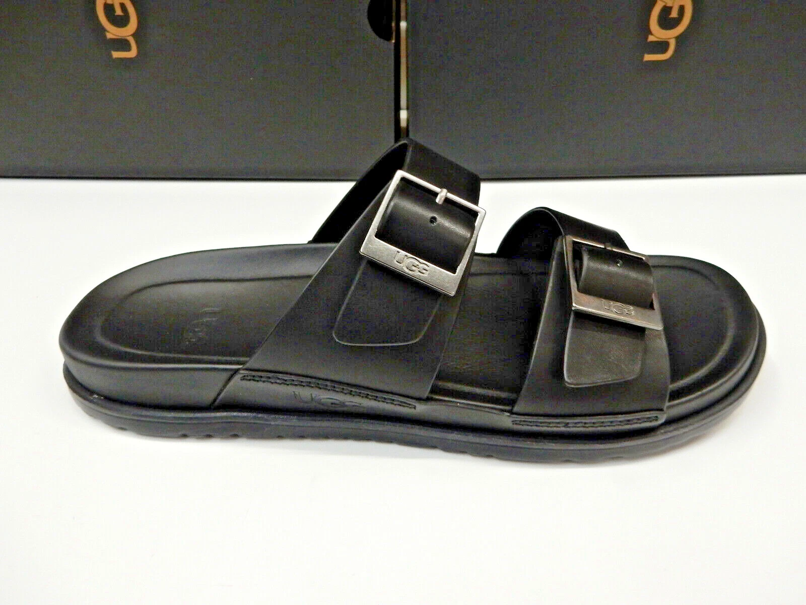 UGG Uomo Wainscott Fibbia Scivolo Pelle Nero 8