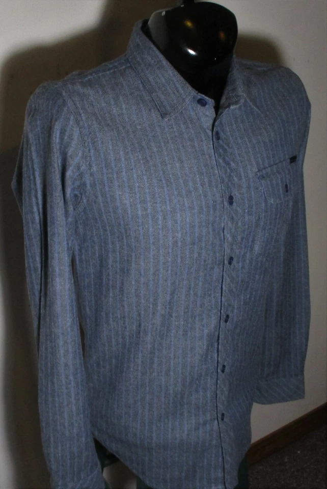 O'NEILL Gray BLue "American Surf" Flannel Shirt Size S - Image 3 of 4