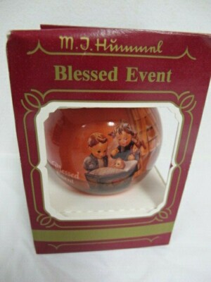 HUMMEL GOEBEL  ORNAMENT 1983 BLESSED EVENT IN BOX 