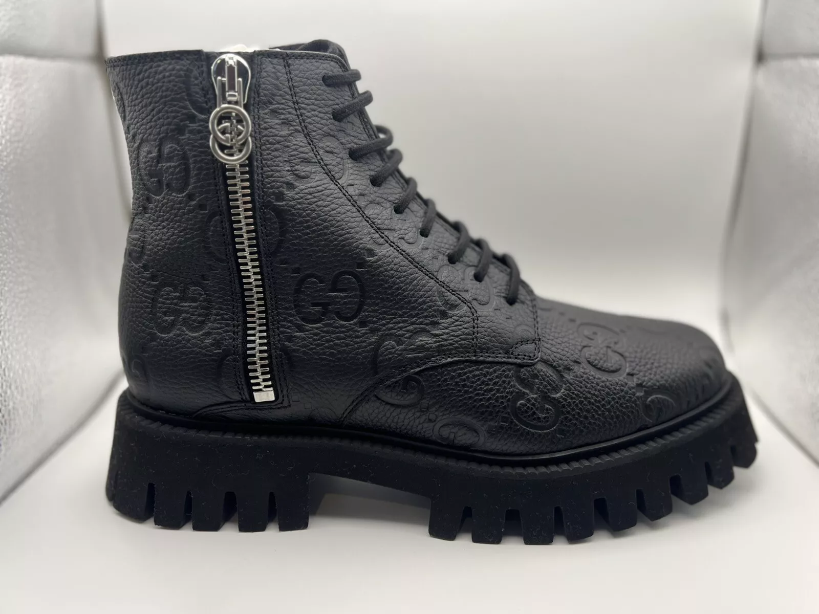 Chaussures bottines neuves taille 10,5 US 9,5 UK GUCCI Novo GG logo cuir noir fermeture éclair latérale