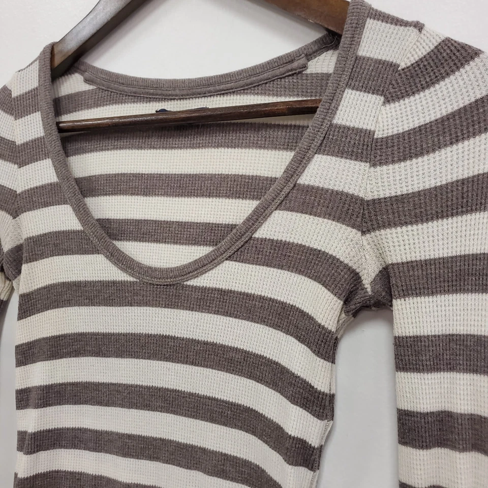 Top Térmico De Colección American Eagle Y2K Manga Larga Talla M Elena Bella Sesgado Ajustado Foto 2 de 4