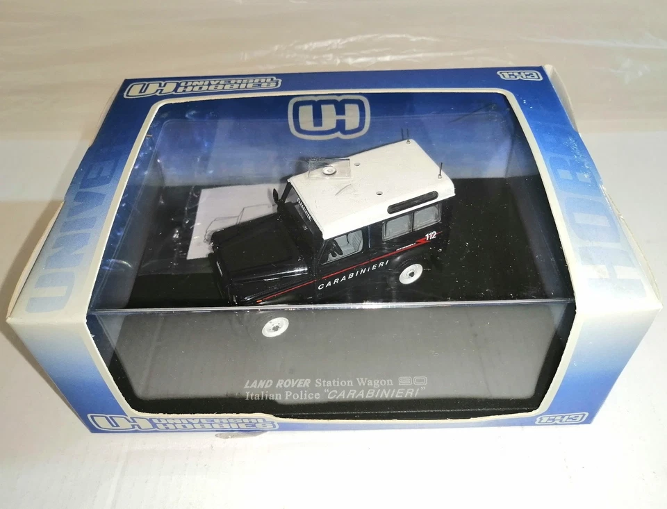 LAND ROVER STATION WAGON ITALIAN POLICE CARABINIERI UNIVERSAL HOBBIES 1/43 - Immagine 2 di 2