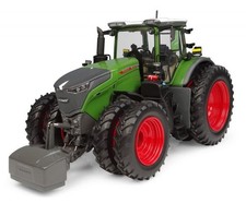 UNIVERSAL HOBBIES - Tracteur version US avec roues jumelées de 2026 – FENDT 1...