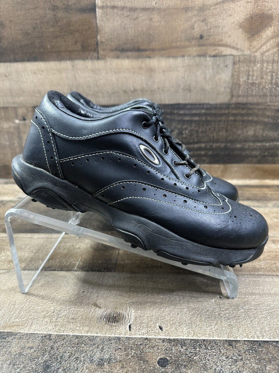 OAKLEY　GOLF　シュ―ズ　MENS 7.5 Oakley Golf Shoes Spike Mens Size 7.5 Black Leather Stitched