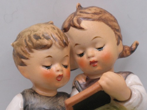 Vintage Hummel (Goebel) "The Smart Little Sister" TMK-3 W. Germany #346 1956 - Picture 7 of 7