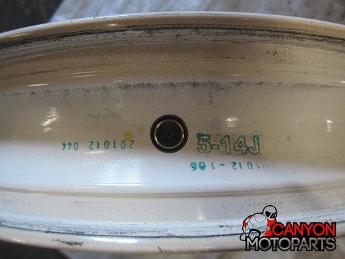 11-24 Suzuki GSXR 600 750 Front Wheel - STRAIGHT - Picture 4 of 4
