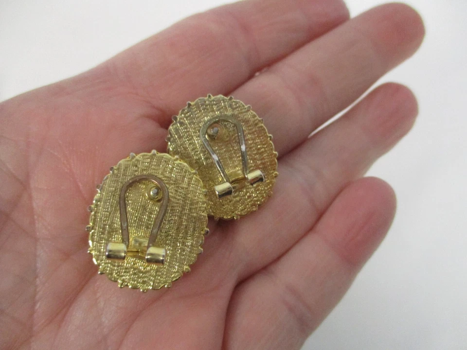 PENDIENTES CLIP DE CRISTAL CABUJÓN Y DIAMANTES DE IMITACIÓN PIEDRA MARCAITA VERDE VINTAGE Foto 2 de 2