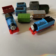 Thomas Trackmaster Toy Train Lot Of 9 Motorized Engines Tender Cars Mattel 2014