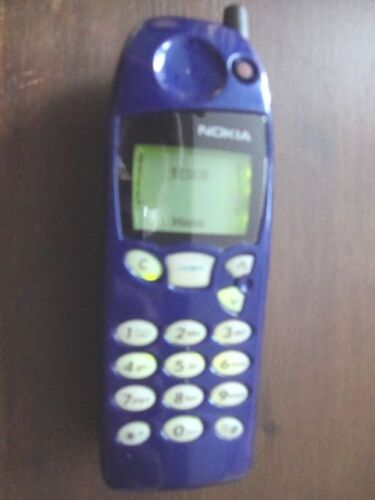 NOKIA METALLIC BLUE FRONT NOKIA 5110 MOBILE PHONE UNLOCKED LOVELY PHONE  - Afbeelding 1 van 1