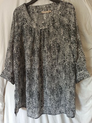 Damen Bluse Daxon Gr. 50 Leo Muster weiß/schwarz/grau
