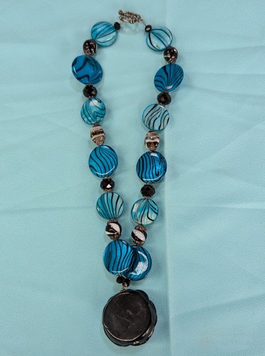 Damen Handwerker Metallic Blau & Schwarz Zebra Design 20" Halskette & Ohrringe Set - Bild 8 von 11