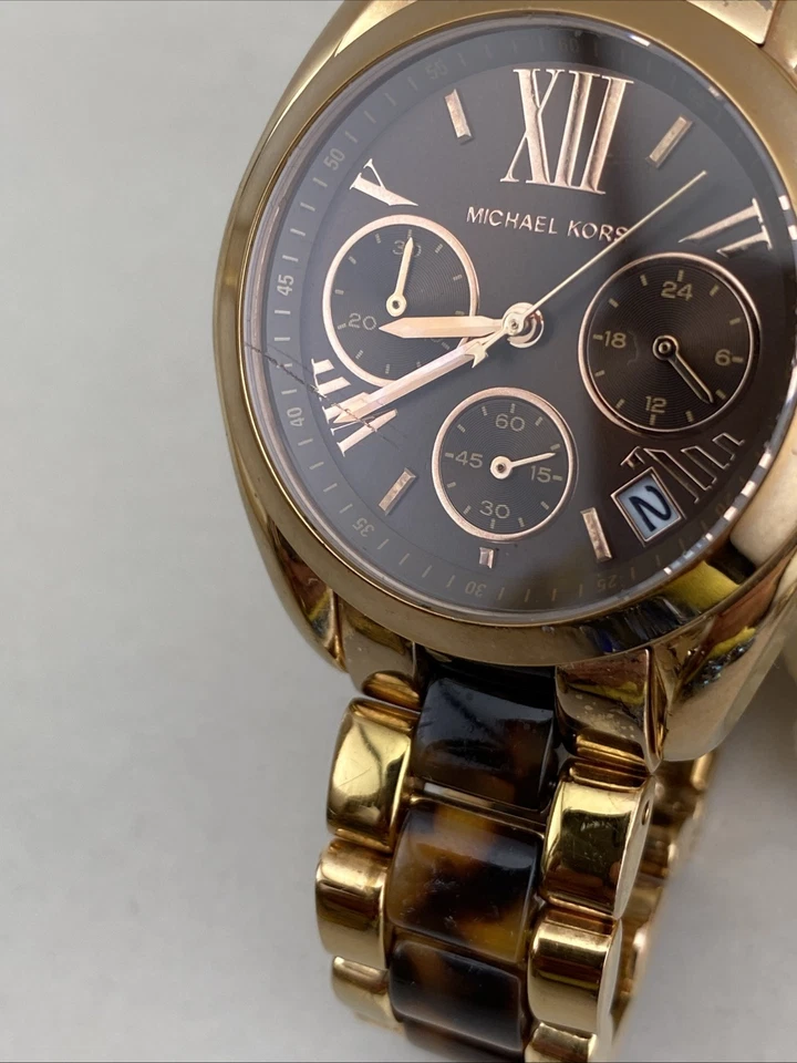 Michael Kors Bradshaw MK5944 Women's Two Tone Analog Dial Quartz Watch - Image 3 of 4