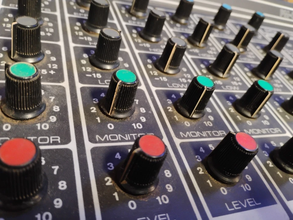 Dean Markley Spectra PM-600A Mixer Working - Image 2 of 4